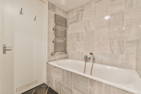 Foto - Te huur: Kanaalstraat 132-1, 1054 XN Amsterdam